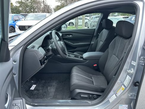 Used 2025 Honda Accord Sport image 2