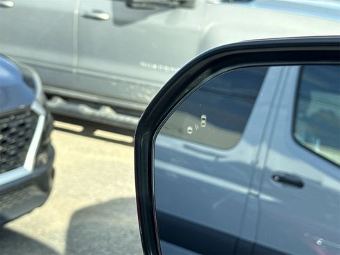 Used 2021 Ford Expedition XLT image 41