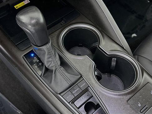 Used 2022 Toyota Camry XSE image 21