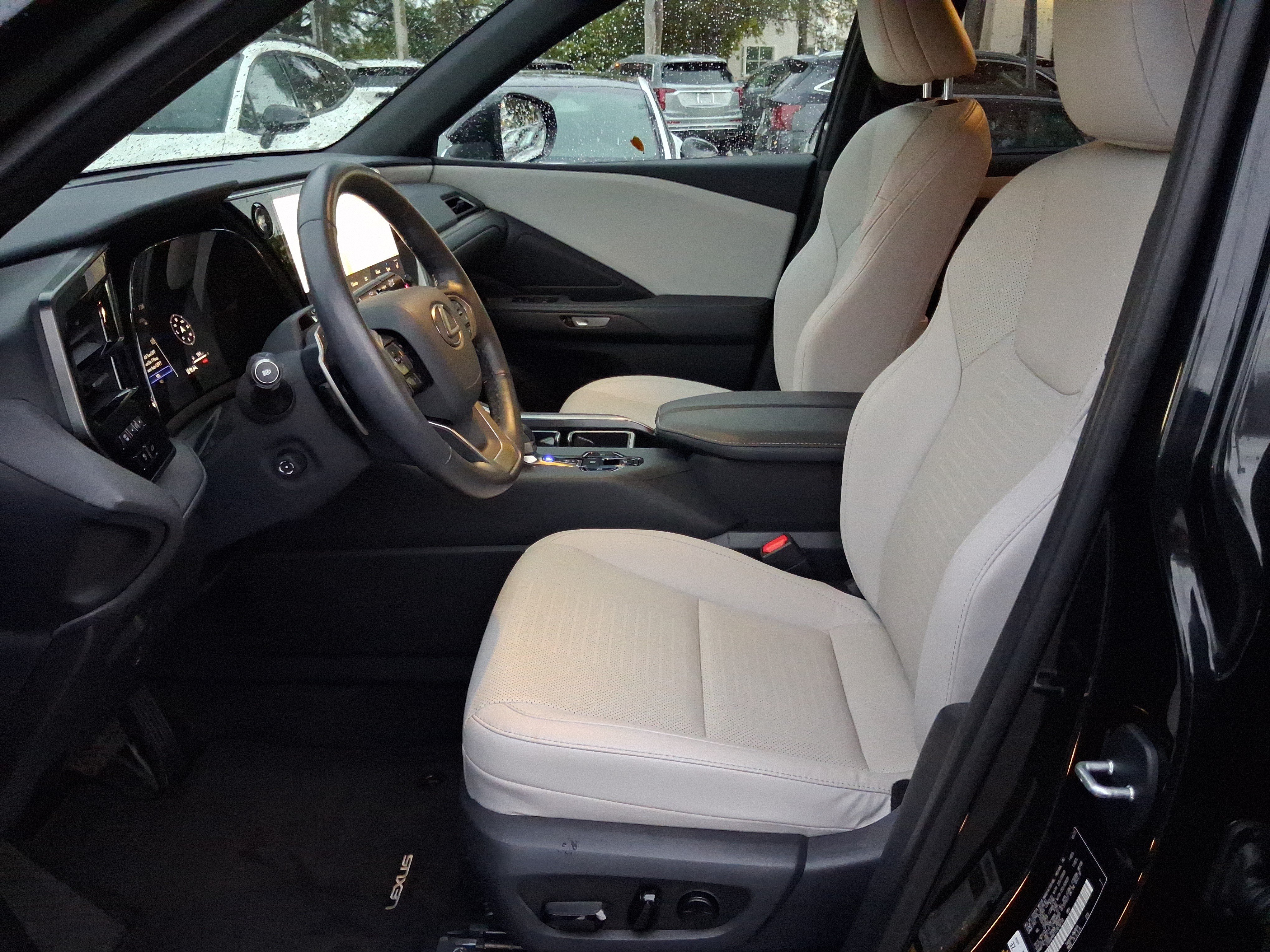 Used 2026 Lexus TX 350 FWD w/ Convenience Package image 10