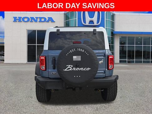 Used 2025 Ford Bronco Heritage Edition AWD/4WD image 3