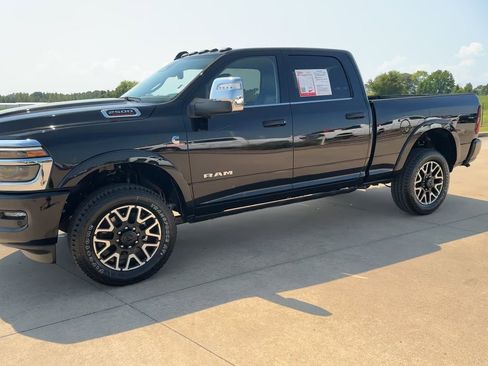 Used 2025 RAM 2500 Limited image 5
