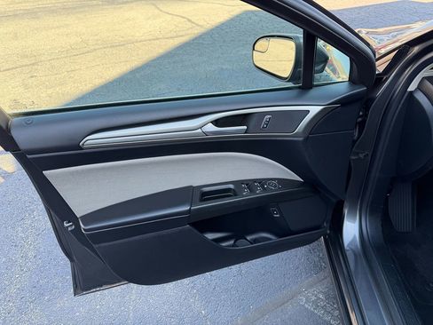 Used 2018 Ford Fusion S FWD image 27