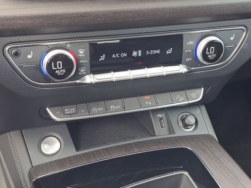 Used 2024 Audi Q5 2.0T Premium Plus image 17