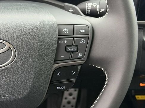 New 2026 Toyota Camry Hybrid image 15