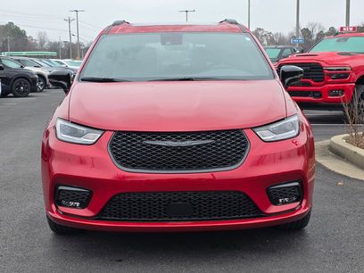 New 2026 Chrysler Pacifica Limited