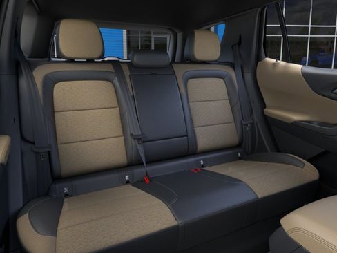 New 2026 Chevrolet Equinox ACTIV image 17