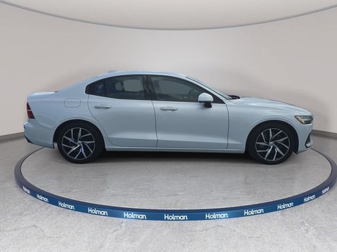 Used 2020 Volvo S60 T5 Momentum FWD image 5