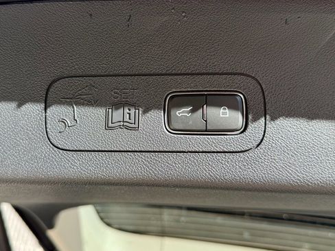 New 2025 Lincoln Aviator AWD w/ Jet Appearance Package image 18