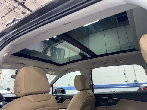 Used 2022 Audi Q7 2.0T Premium w/ Convenience Package image 26