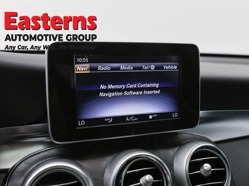 Used 2018 Mercedes-Benz GLC 300 4MATIC image 18
