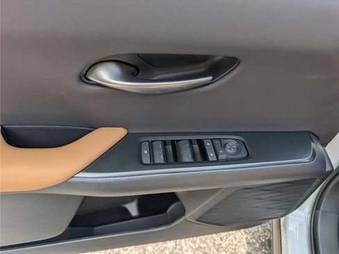 New 2026 Lexus UX 300h AWD image 14