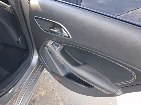 Used 2014 Mercedes-Benz CLA 250 image 31