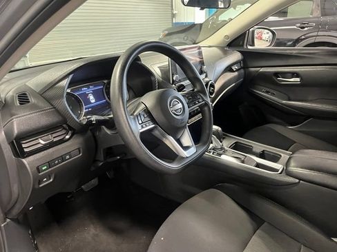 Used 2024 Nissan Sentra SV FWD image 23