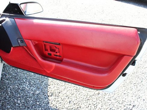 Used 1992 Chevrolet Corvette Convertible RWD image 26