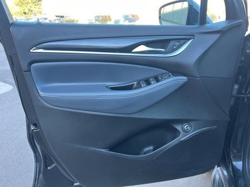 Used 2024 Buick Enclave Essence w/ LPO, Touring Package image 21