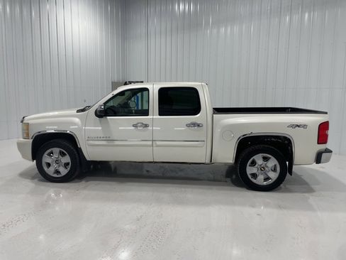 Used 2011 Chevrolet Silverado 1500 LT w/ All-Star Edition image 3