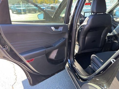 Used 2025 Ford Escape ST-Line image 9