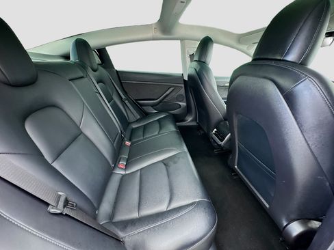 Used 2023 Tesla Model 3 Standard Range RWD image 19