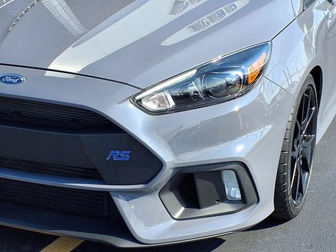 Used 2017 Ford Focus RS AWD/4WD image 30