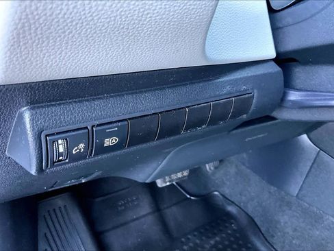 Certified 2023 Toyota Corolla LE FWD image 32