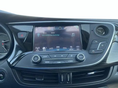Used 2020 Buick Envision Premium AWD/4WD image 14