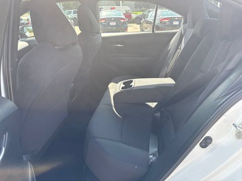 Used 2020 Toyota Corolla SE FWD image 9
