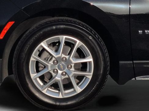 Used 2023 Chevrolet Equinox LS FWD image 25