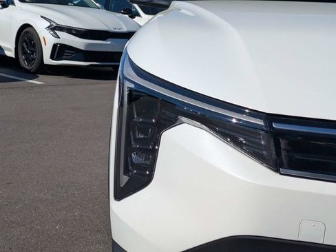 New 2025 Kia K4 EX image 8