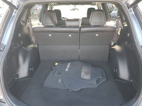 Used 2016 Toyota RAV4 SE image 5