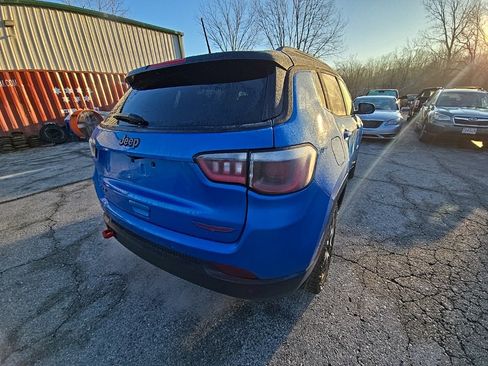 Used 2024 Jeep Compass Trailhawk image 7