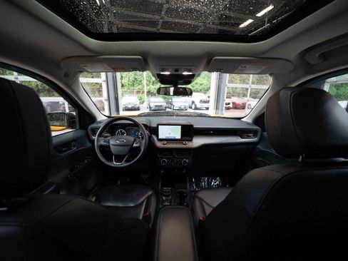 Used 2023 Ford Maverick Lariat w/ Lariat Luxury Package FWD image 19