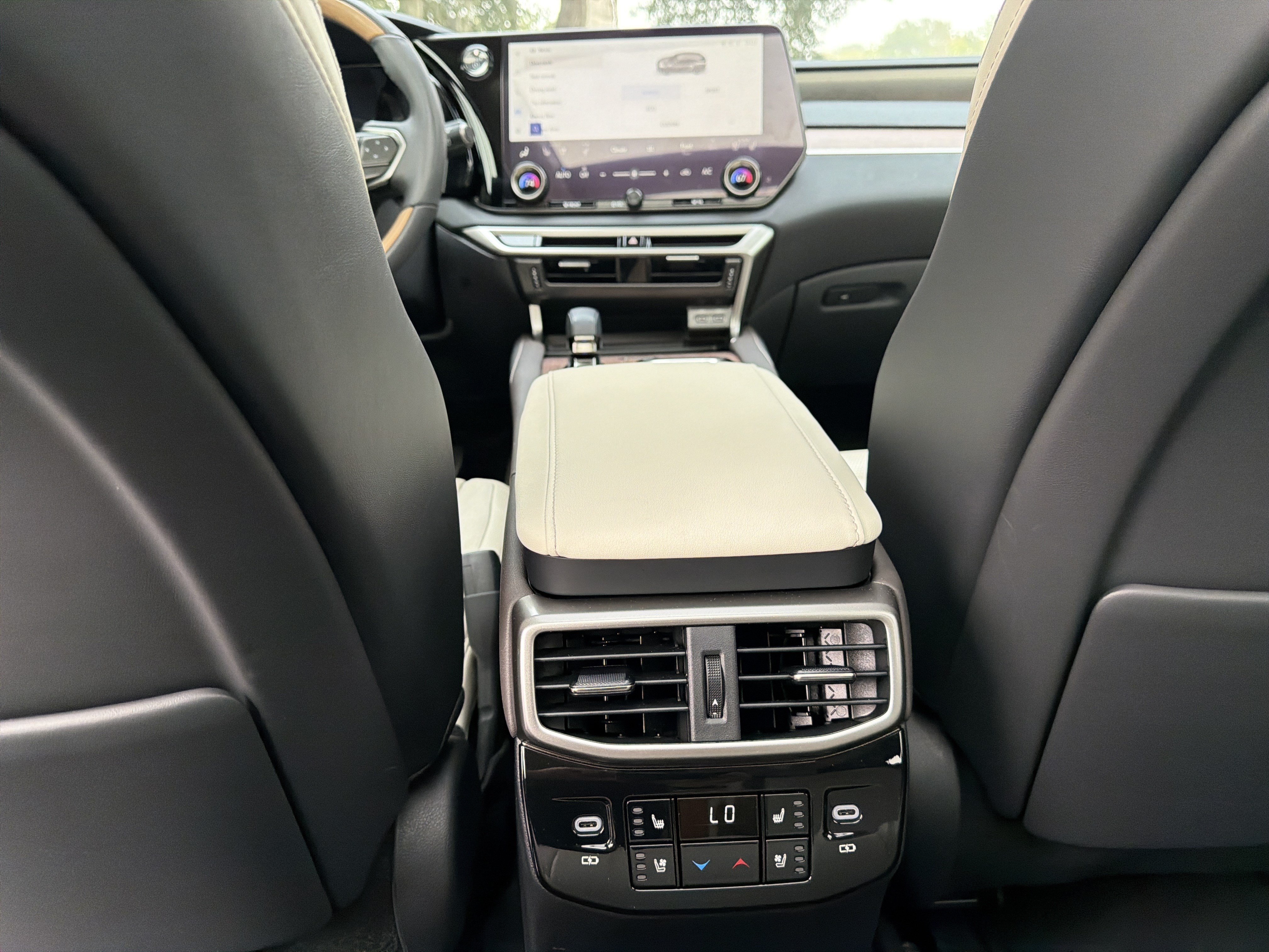 Used 2024 Lexus RX 350 w/ Convenience Package AWD/4WD image 35