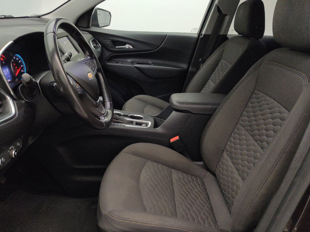Used 2020 Chevrolet Equinox LT w/ Driver Convenience Package AWD/4WD image 17