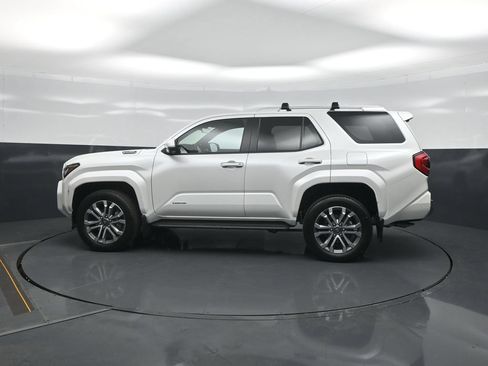 Certified 2026 Toyota 4Runner Limited AWD/4WD image 4