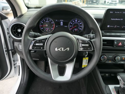 Used 2023 Kia Forte LXS image 18