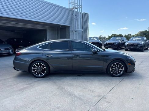 Used 2023 Hyundai Sonata Limited FWD image 4