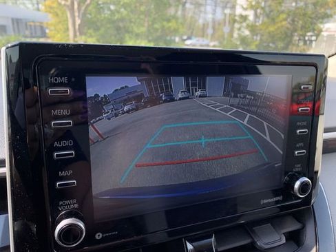 Certified 2021 Toyota Corolla LE image 22