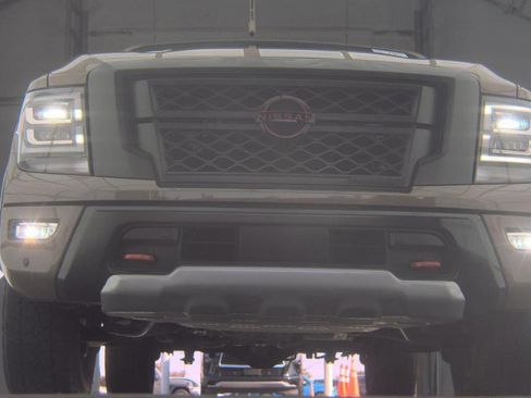 Used 2024 Nissan Titan PRO-4X w/ Pro-4x Convenience Package image 2