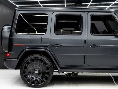 Used 2025 Mercedes-Benz G 63 AMG 4MATIC image 7