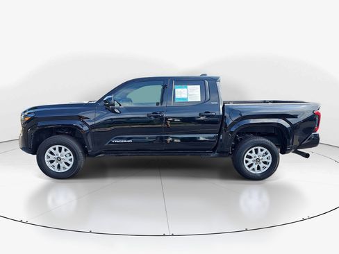 Used 2025 Toyota Tacoma SR5 RWD image 6