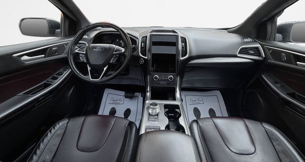 Used 2022 Ford Edge Titanium w/ Equipment Group 301A AWD/4WD image 16