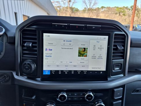 Used 2024 Ford F150 XLT w/ Mobile Office Package image 39