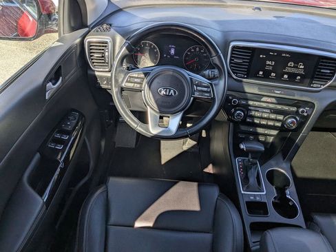 Used 2022 Kia Sportage EX image 16