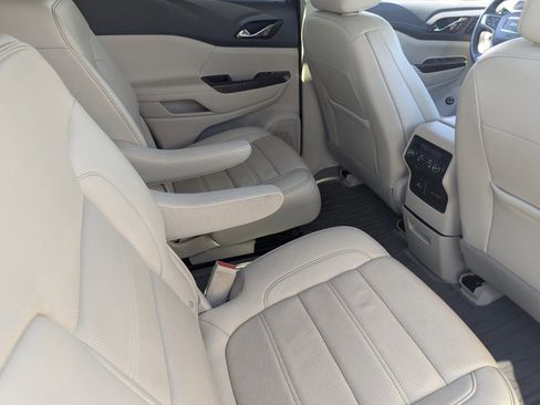 Used 2021 GMC Acadia Denali w/ Denali Technology Package image 14