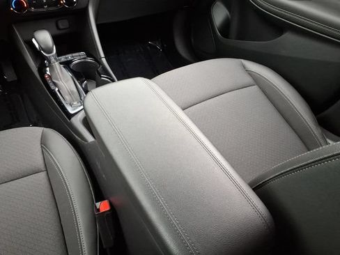 Used 2025 Buick Encore GX Preferred w/ Comfort Package FWD image 21