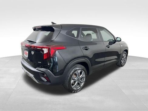 Used 2024 Kia Seltos LX AWD/4WD image 7