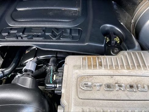 Used 2021 RAM 1500 Limited w/ Body Color Bumper Group RWD image 32