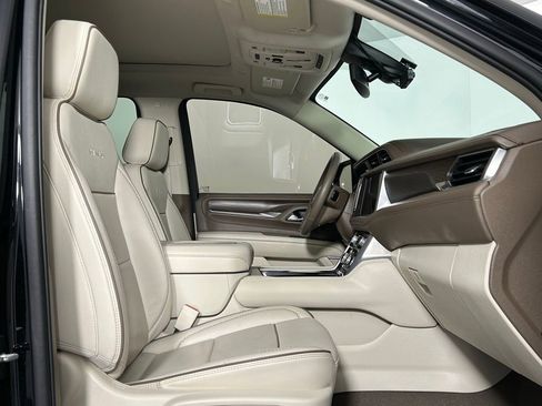 Used 2021 GMC Yukon XL Denali image 10