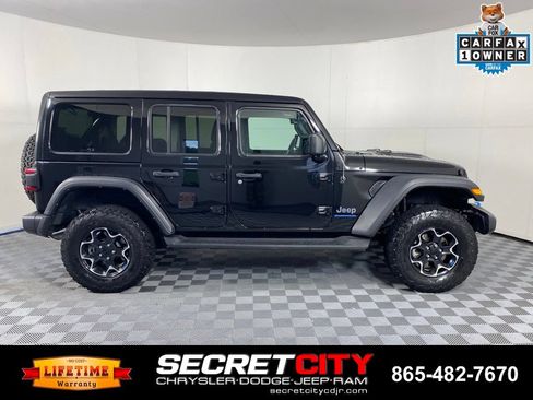 Used 2023 Jeep Wrangler Unlimited Rubicon 4xe w/ Cold Weather Group AWD/4WD image 8